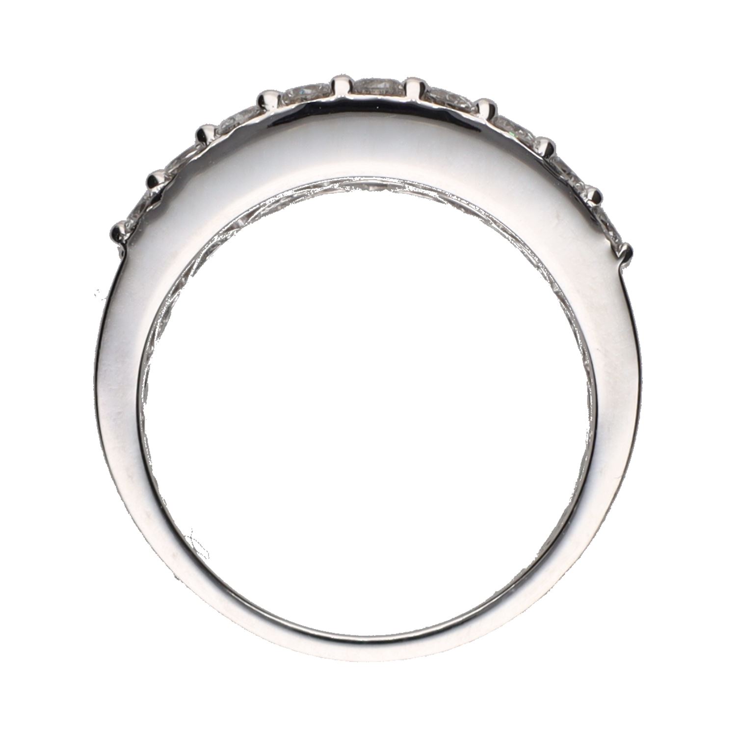 Sortija ancha en oro blanco 14k con diamantes. Talla 14.