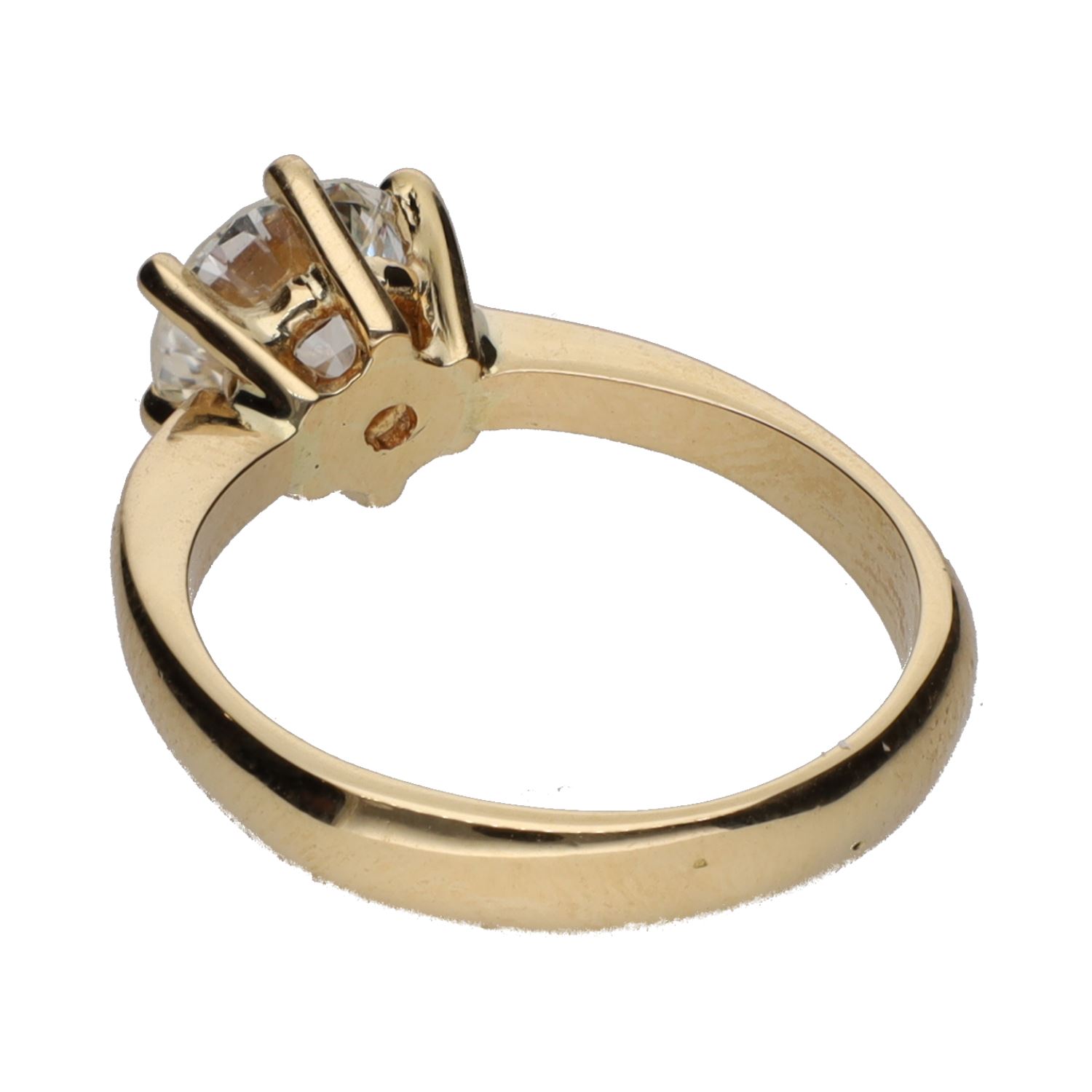 Sortija en oro amarillo con un brillante. Talla 13.