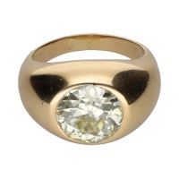 Sortija solitario en oro amarillo con un brillante. Talla 15.