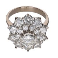 ANILLOS / SORTIJAS<BR>SORTIJA TIPO PIÑA EN ORO BLANCO CON BR...