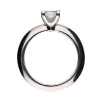 Sortija solitario tiffany & co. En platino con un brillante 0,62ct. Talla 12.