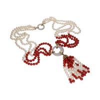 Collar firmado por yanes en oro amarillo perlas, coral y brillantes.