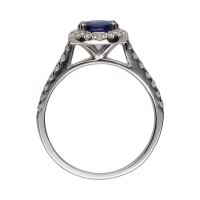 Sortija en oro blanco con zafiro y brillantes. Talla 14.