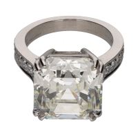 ANILLOS / SORTIJAS<BR>SORTIJA EN PLATINO CON DIAMANTES TALLA...