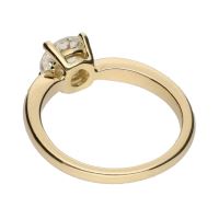 Solitario en oro amarillo con un brillante 1,04ct. Talla 13.