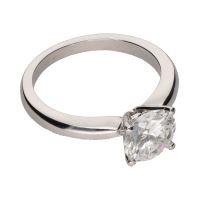 Solitario en oro blanco con un brillante 1,59ct . Talla 13.