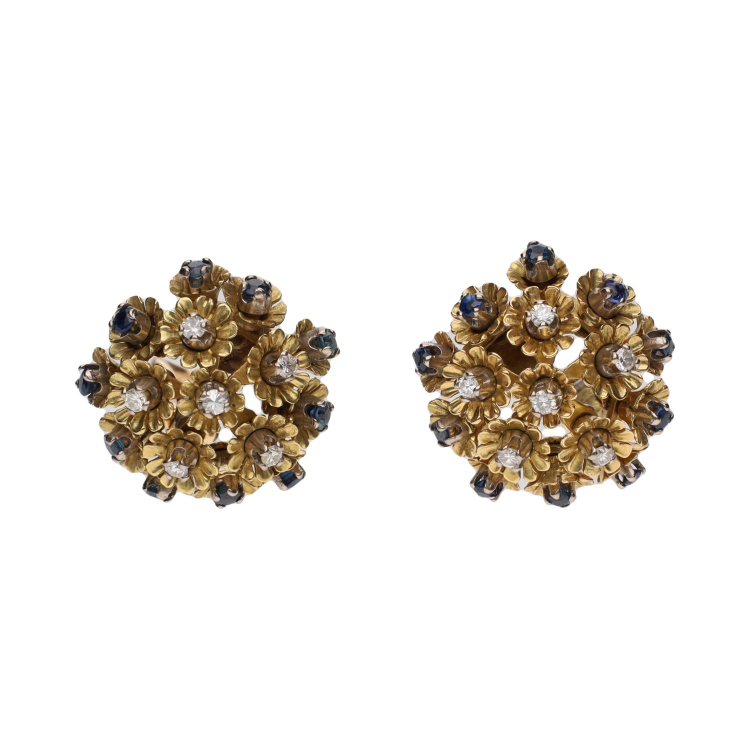 Pendientes en oro amarillo con zafiros y brillantes.