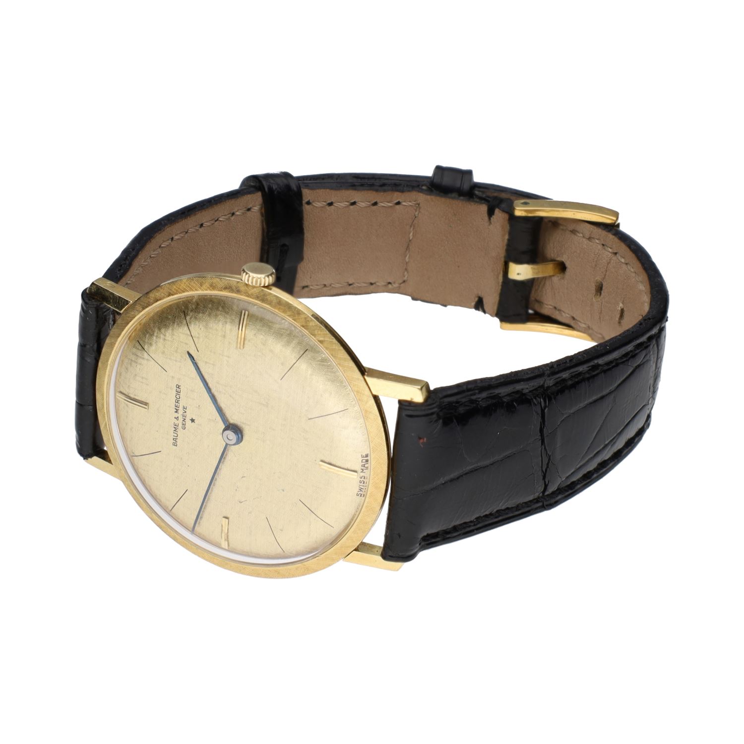Clásico oro amarillo cuerda manual 33mm.   