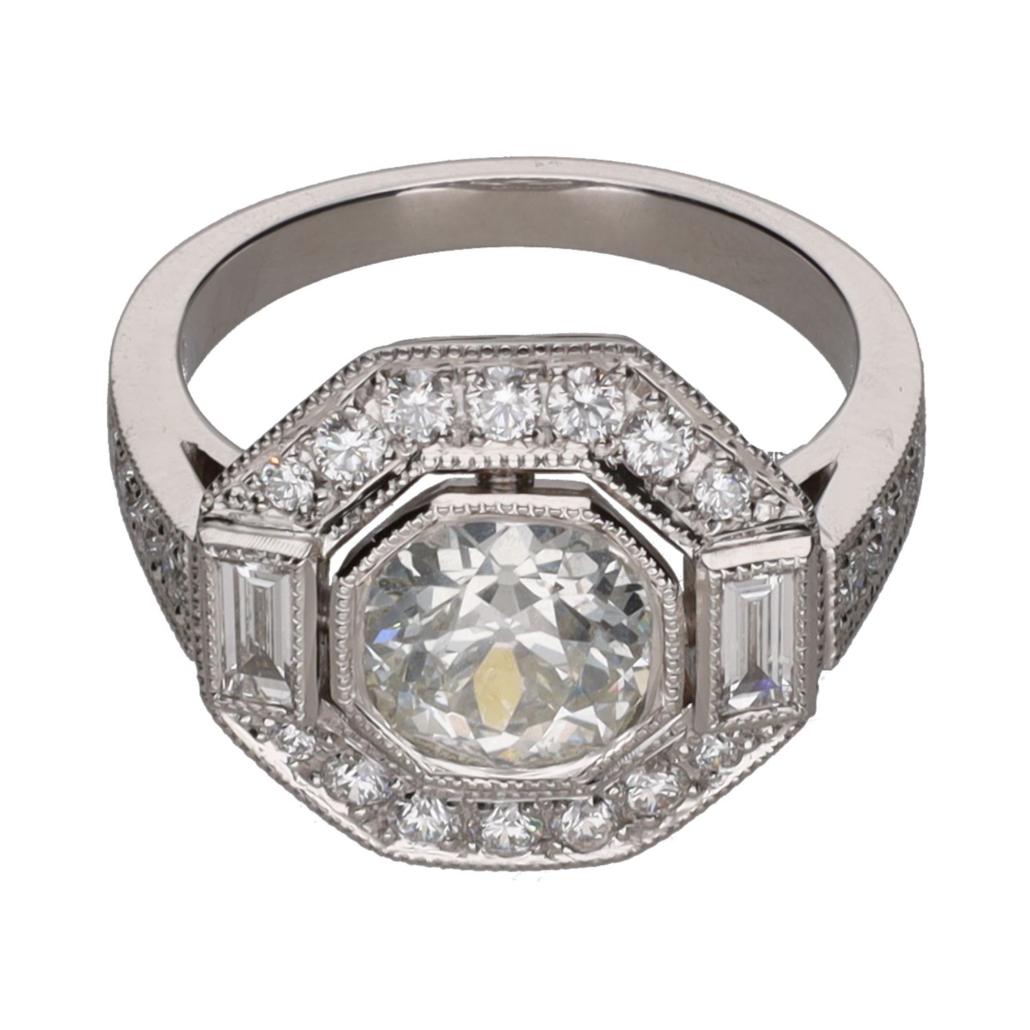 Sortija en oro blanco con brillantes. Talla 13.