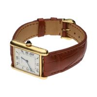 Tank louis oro amarillo cuerda manual.  