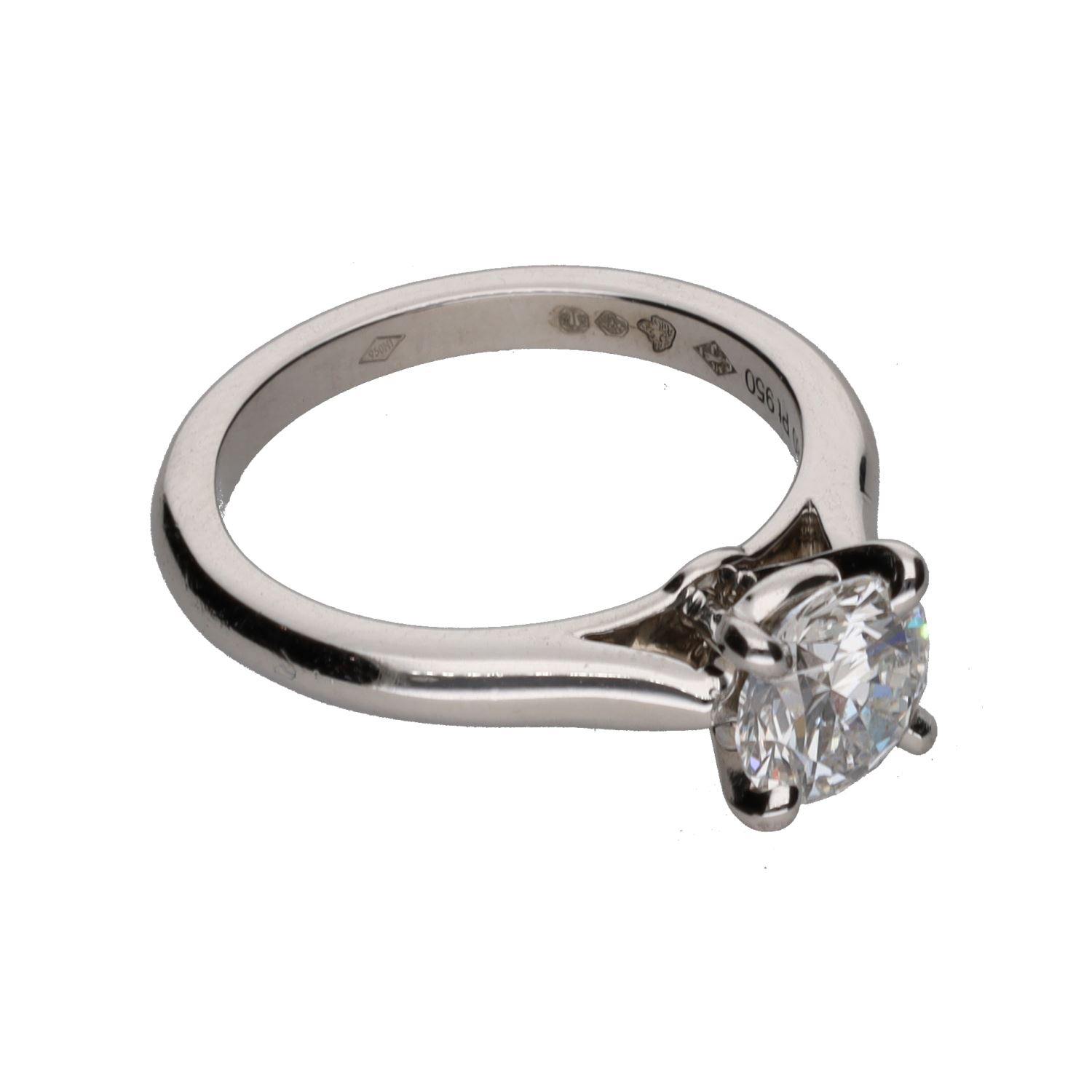 Sortija solitario de cartier en platino con un brillante 1,01ct. Talla 49.