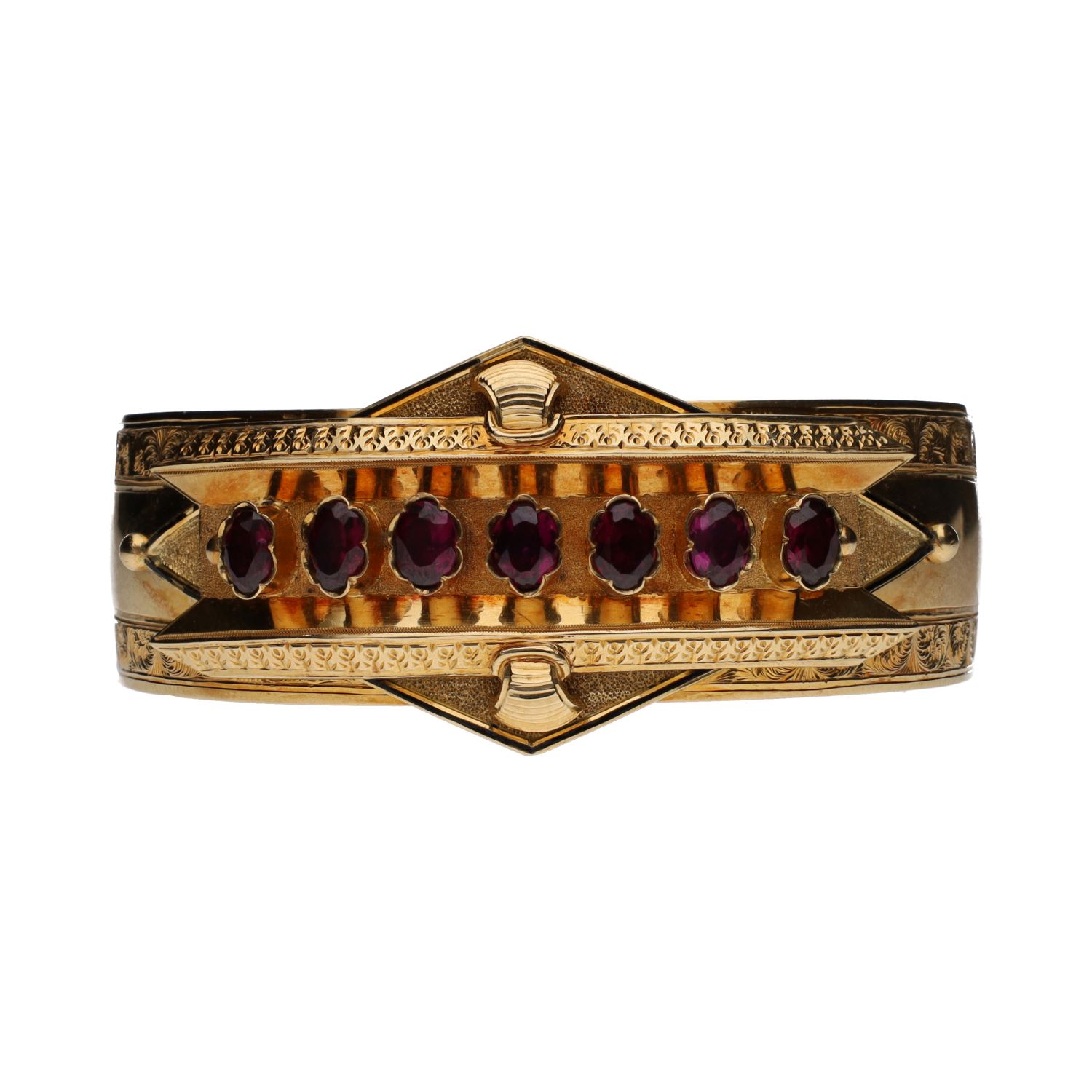 Pulsera antigua ancha en oro amarillo y amatistas.