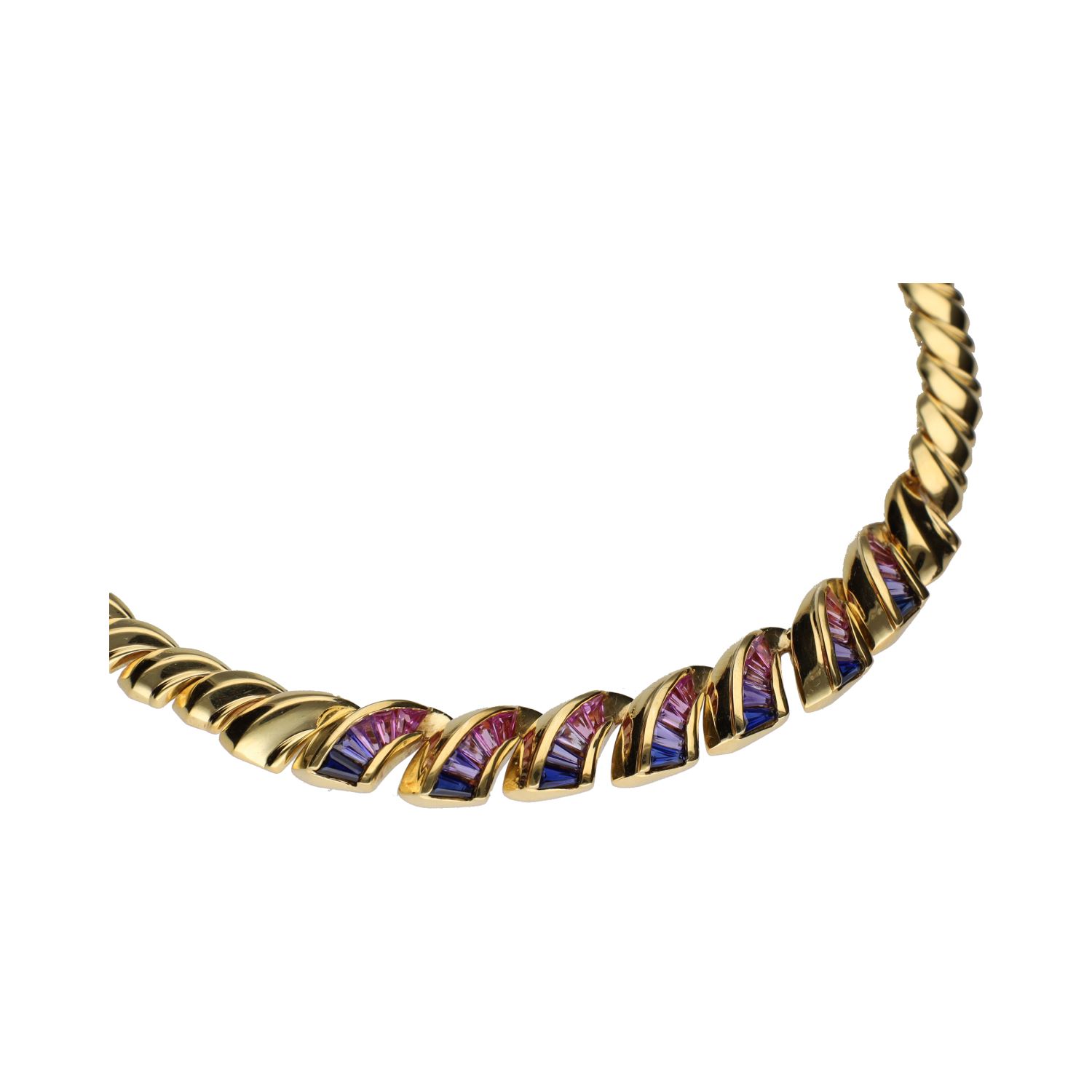 Collar en oro amarillo con cuarzos amatistas.