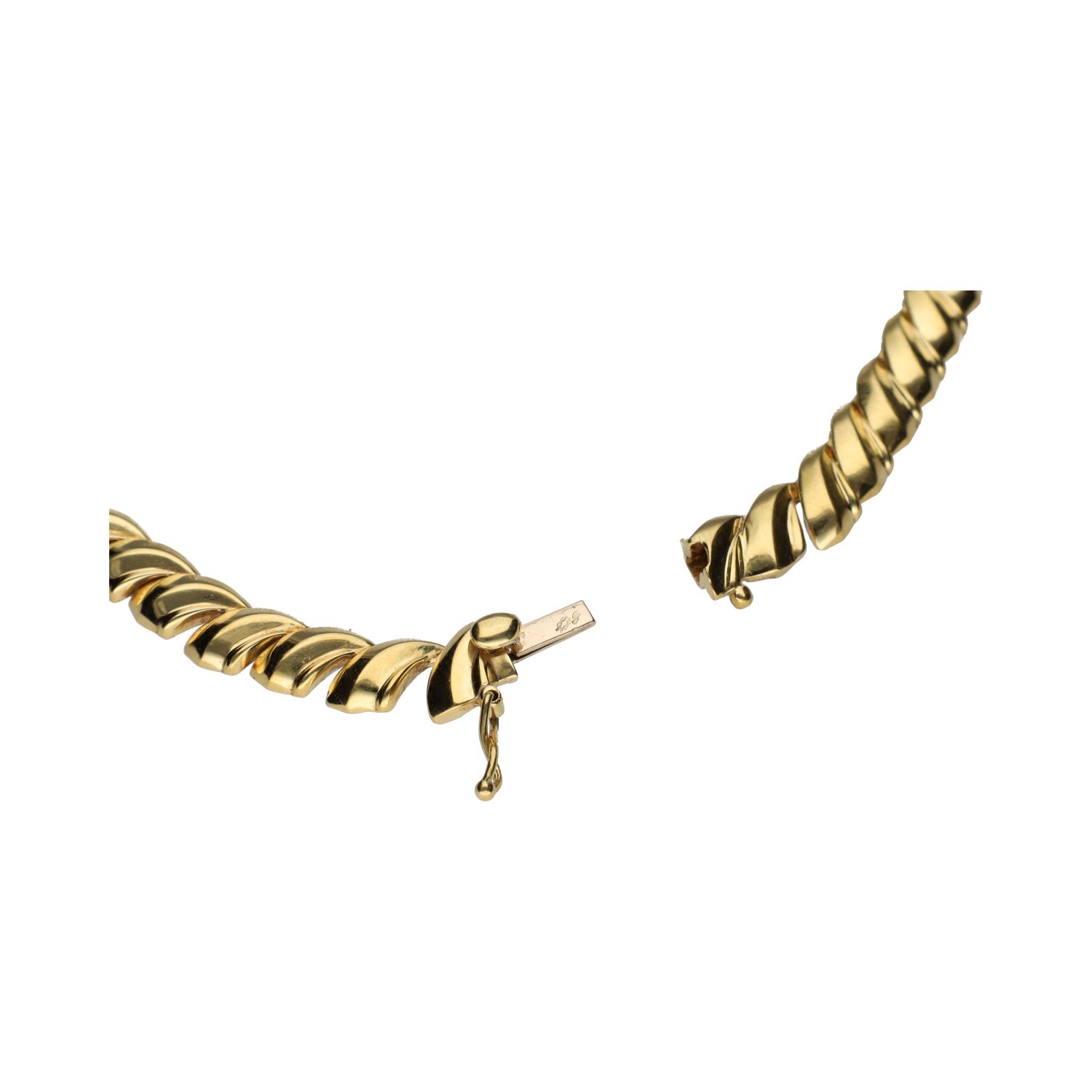 Collar en oro amarillo con cuarzos amatistas.