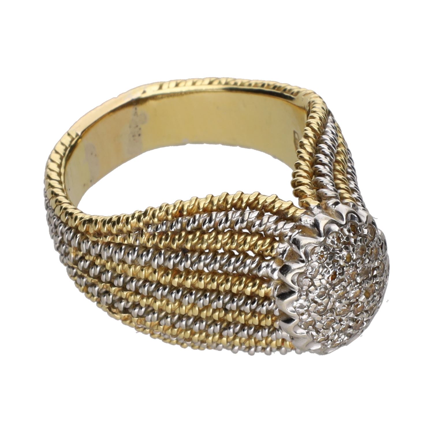 Sortija en oro amarillo y oro blanco con brillantes. Talla 18.