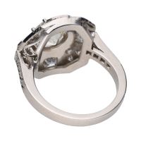 Sortija en platino con diamantes. Talla 13.