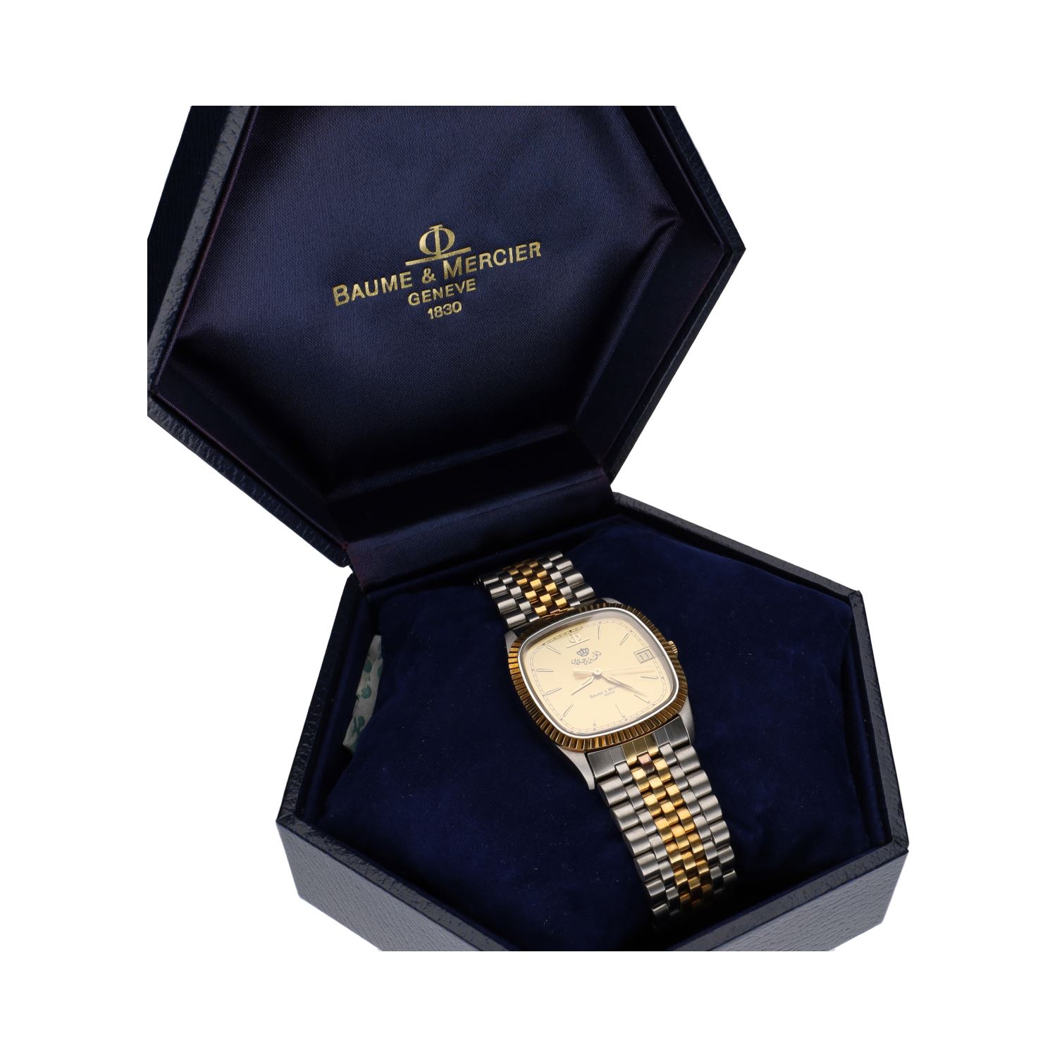 Corona arabia saudí quartz 31mm.   